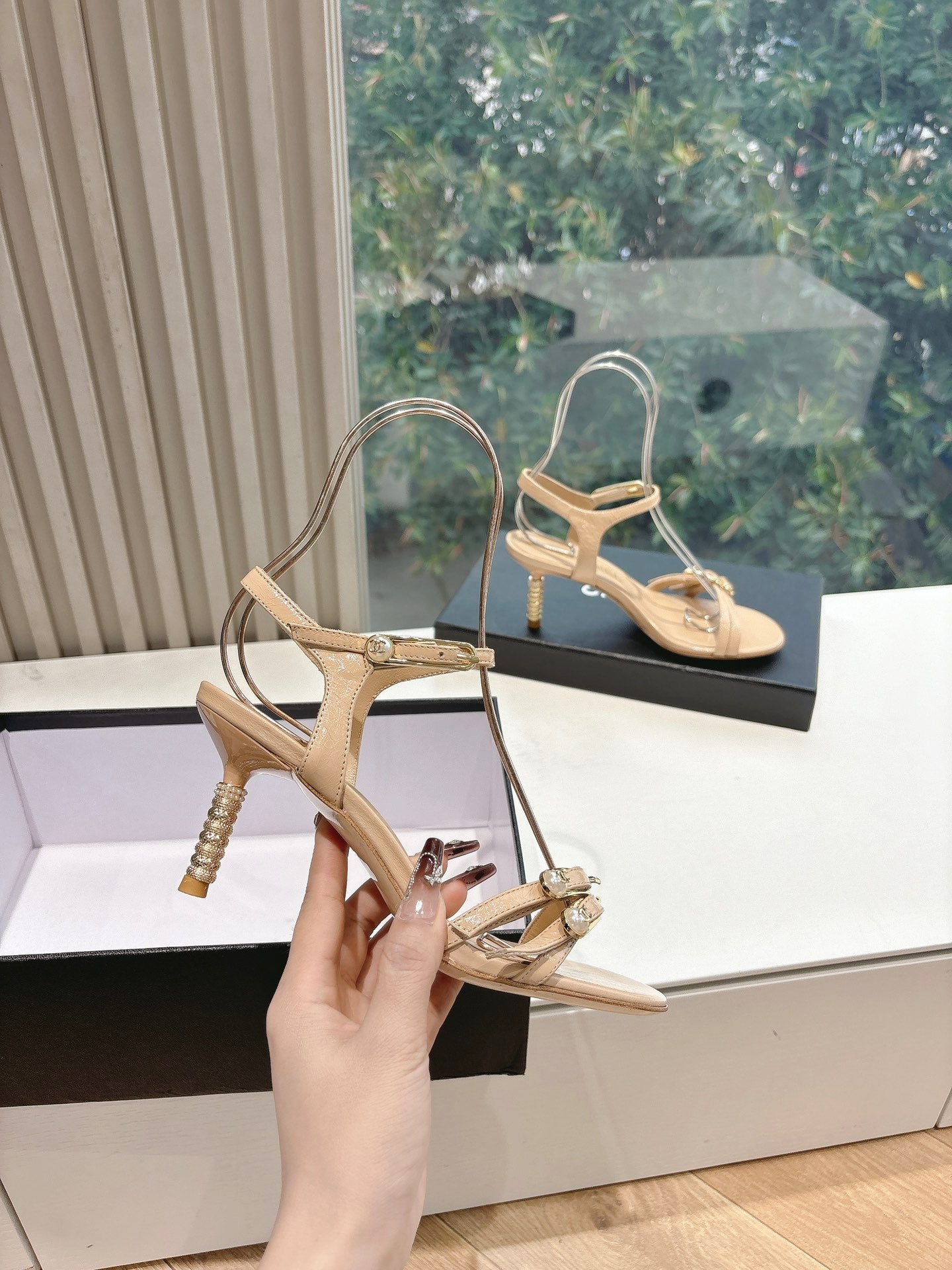 New luxury fashion Double C "logo" ladies high heels 7CM