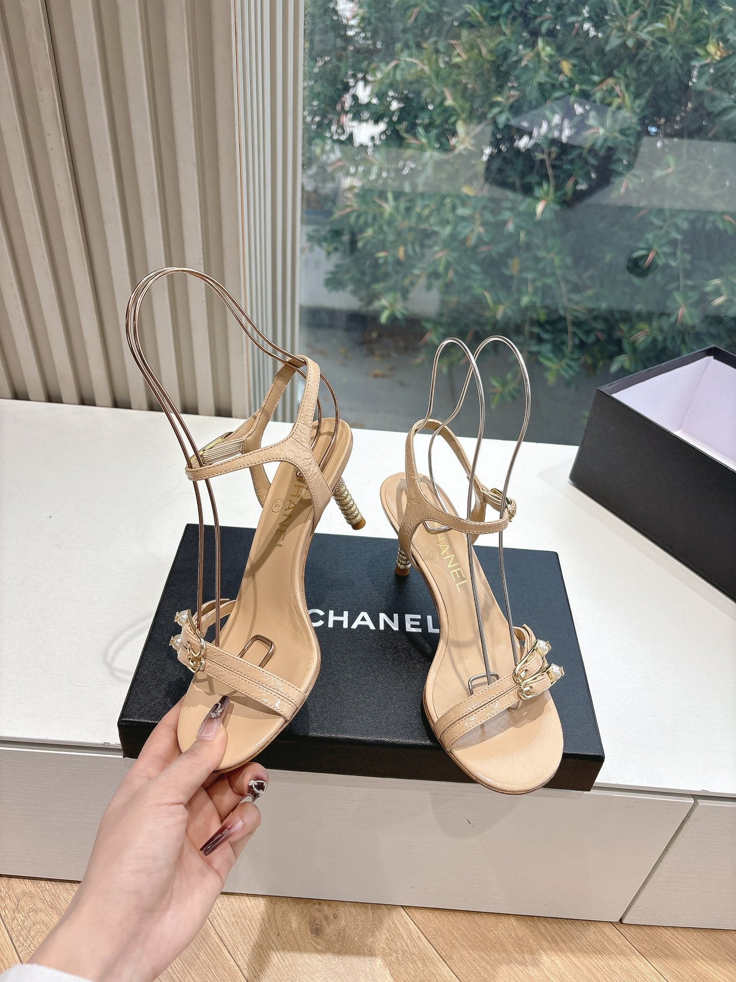 New luxury fashion Double C "logo" ladies high heels 7CM