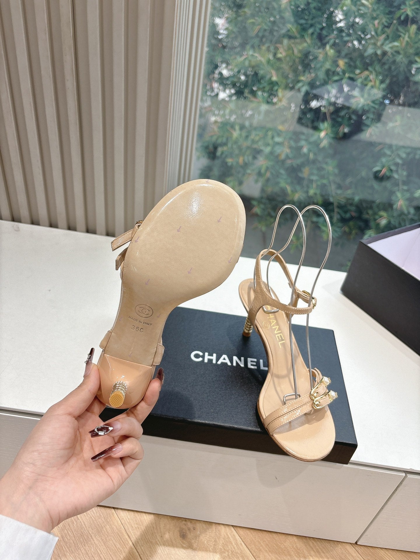 New luxury fashion Double C "logo" ladies high heels 7CM
