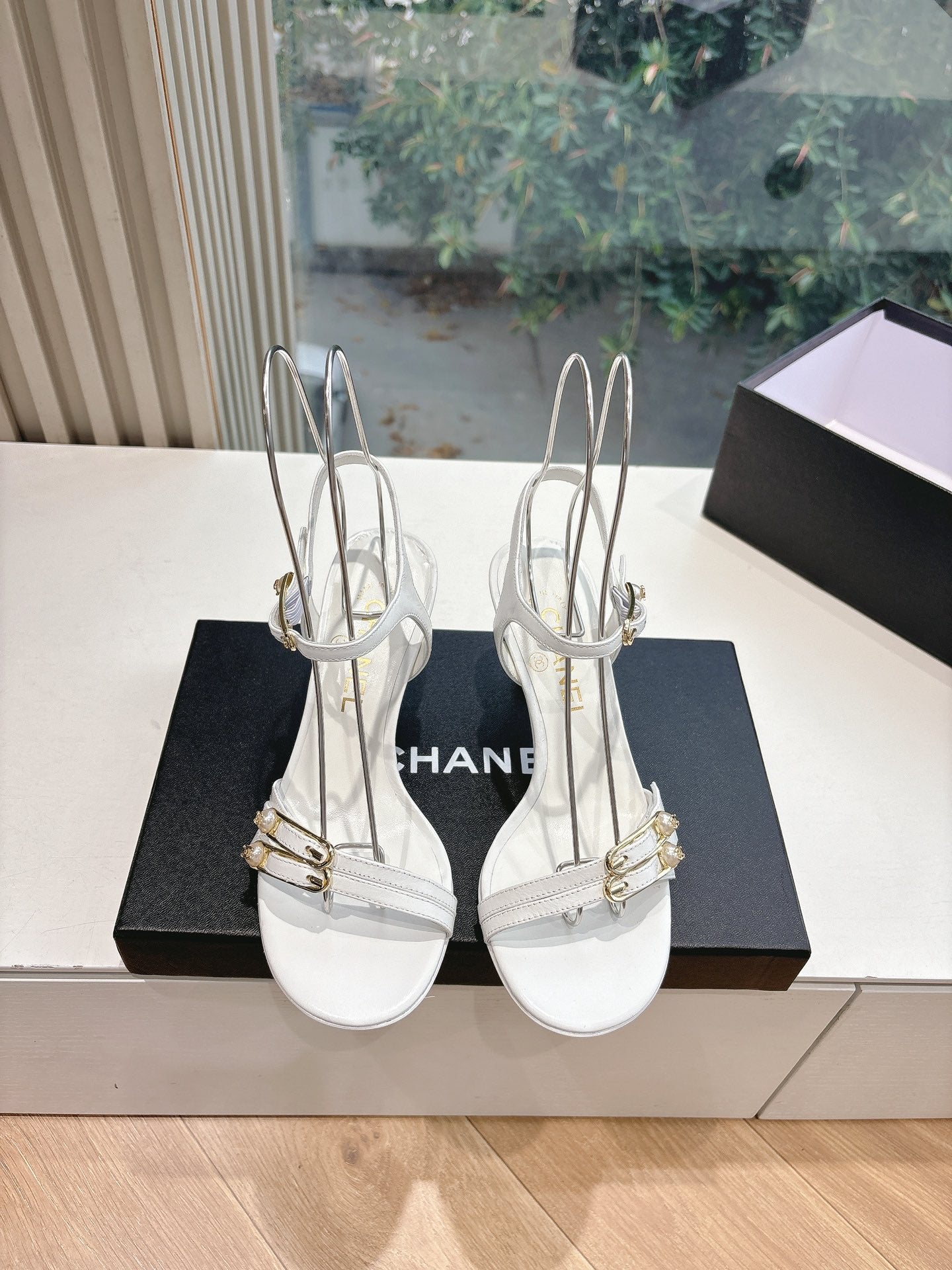 New luxury fashion Double C "logo" ladies high heels 7CM