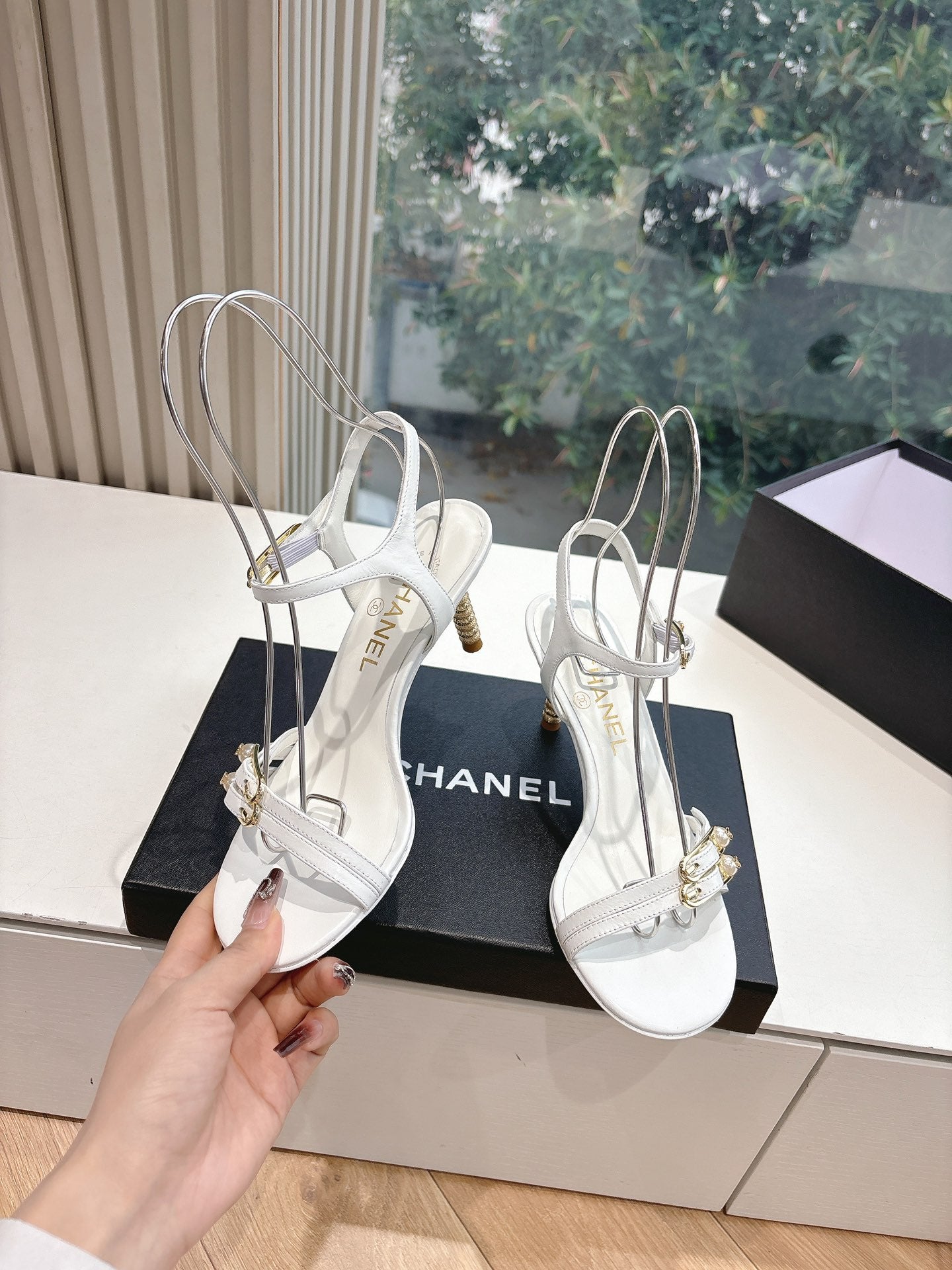 New luxury fashion Double C "logo" ladies high heels 7CM