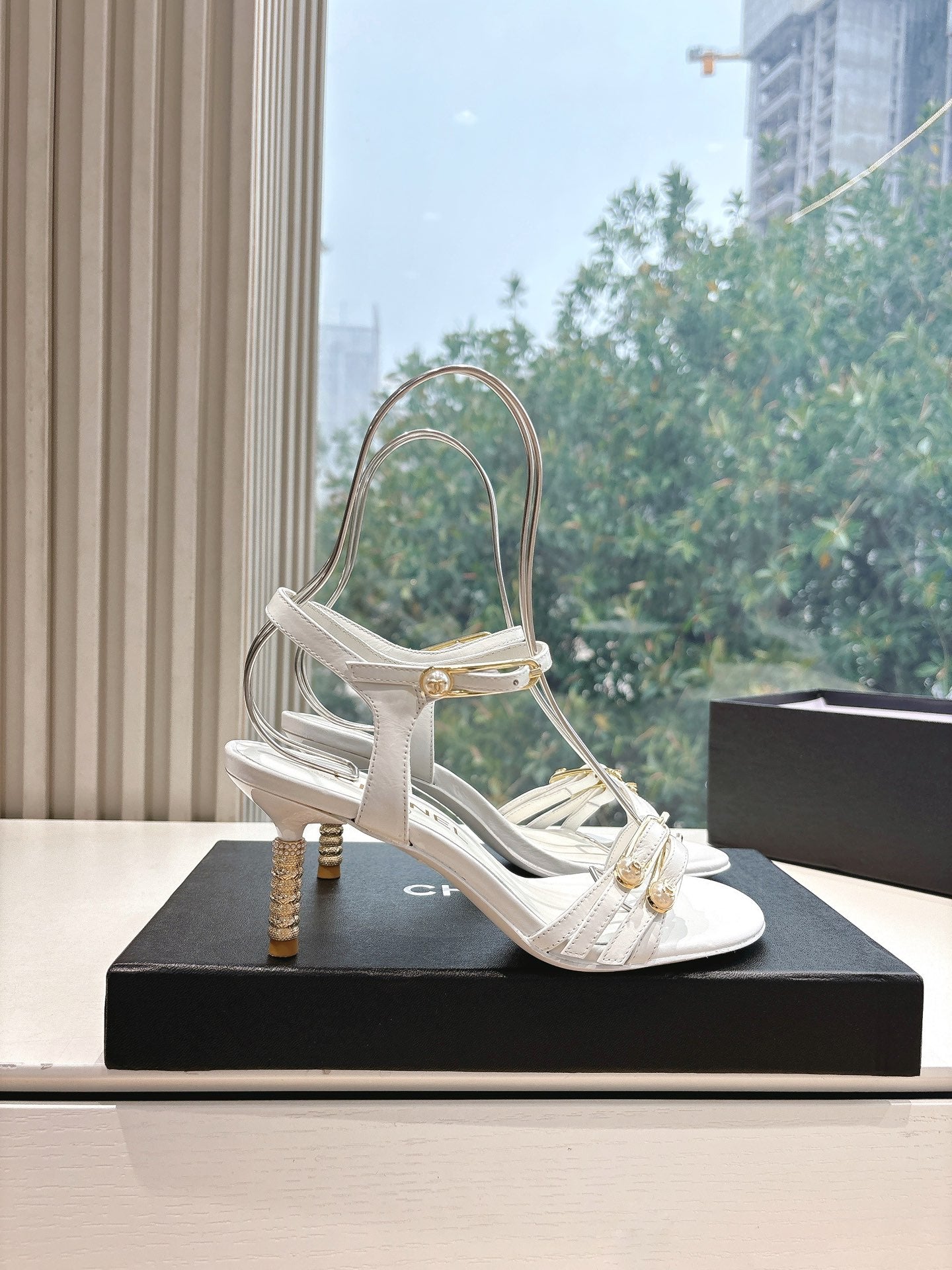 New luxury fashion Double C "logo" ladies high heels 7CM