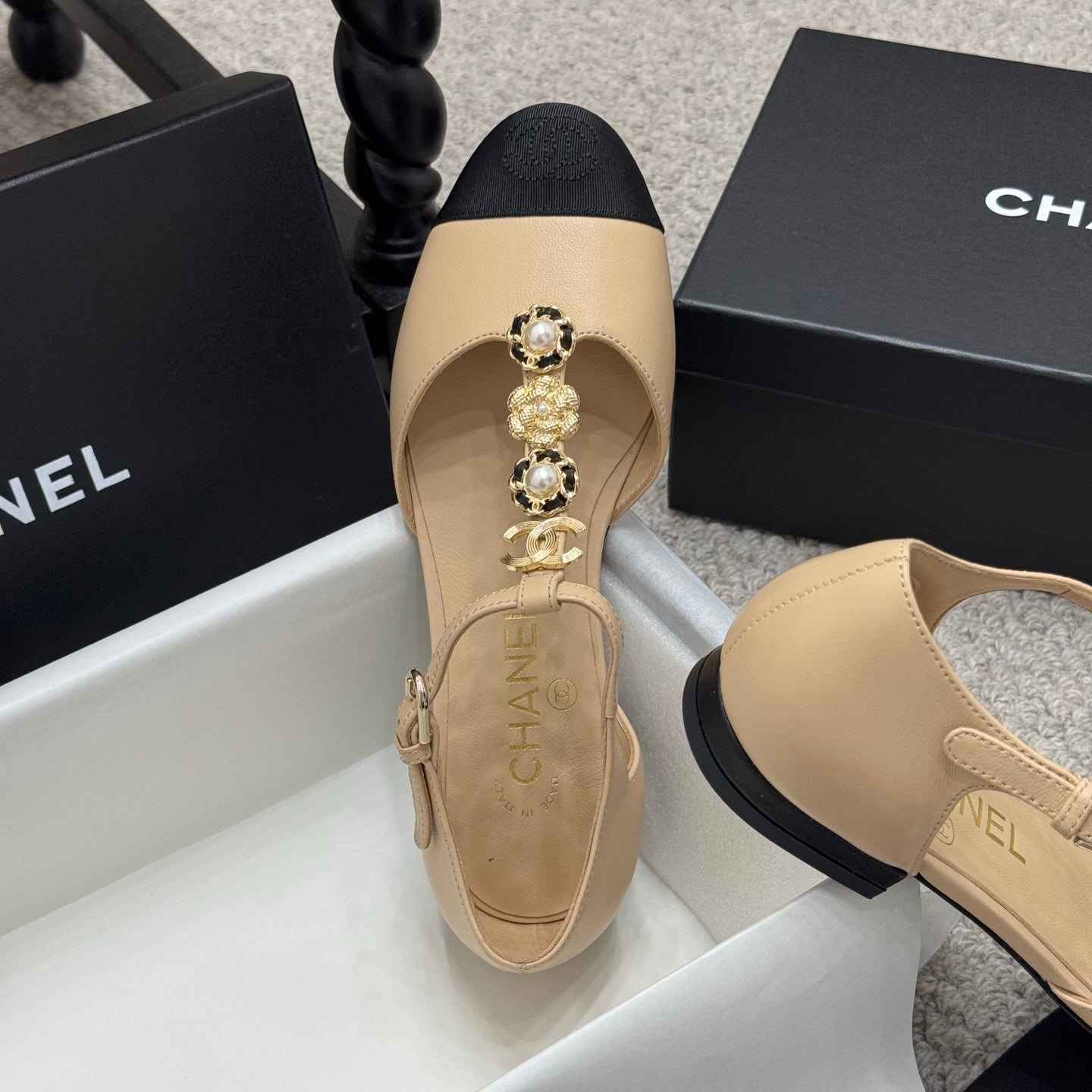 New luxury fashion Double C "logo" ladies high heels 3CM
