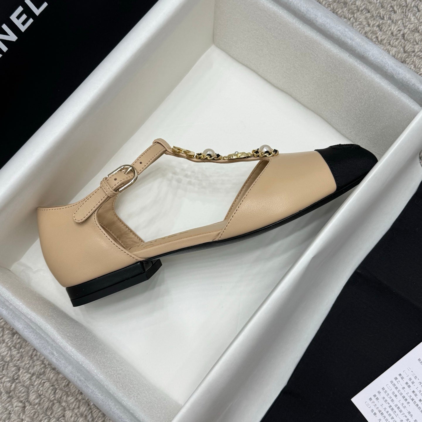 New luxury fashion Double C "logo" ladies high heels 3CM