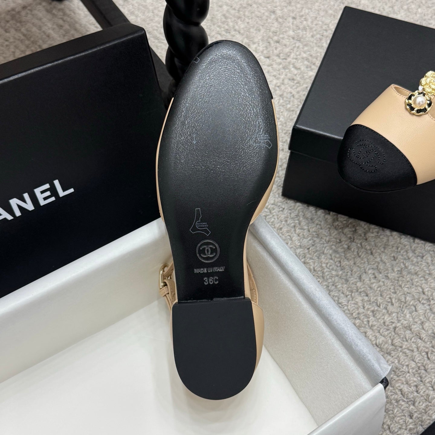 New luxury fashion Double C "logo" ladies high heels 3CM
