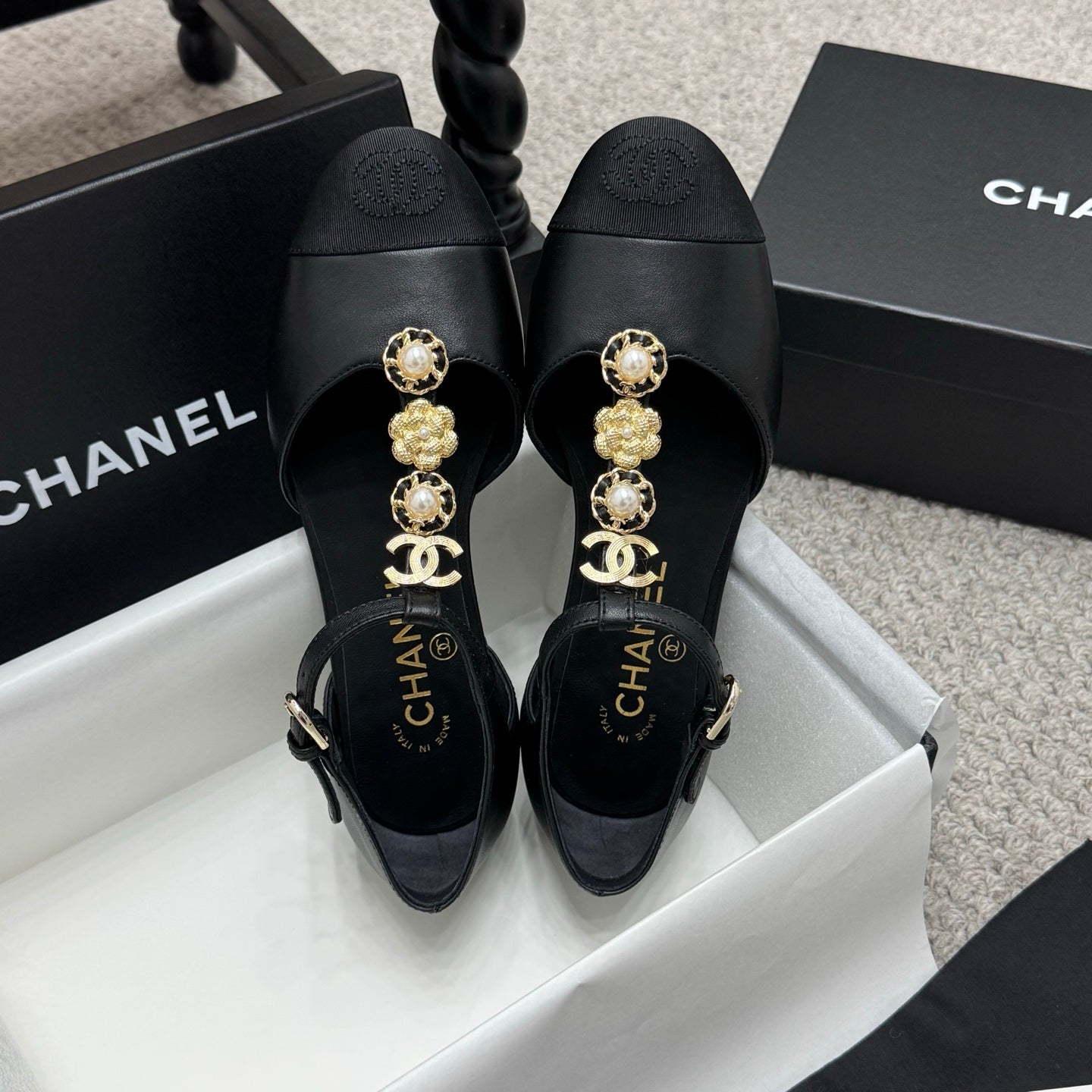 New luxury fashion Double C "logo" ladies high heels 3CM