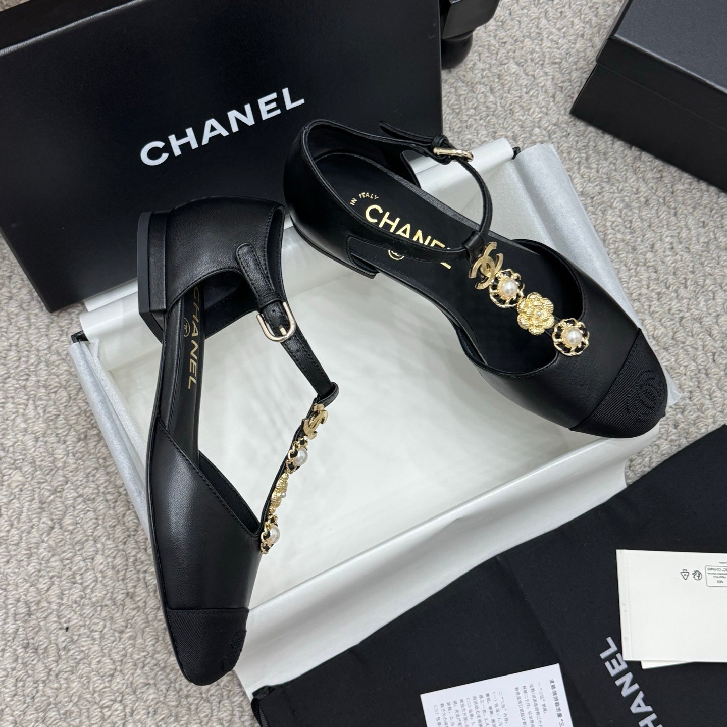 New luxury fashion Double C "logo" ladies high heels 3CM