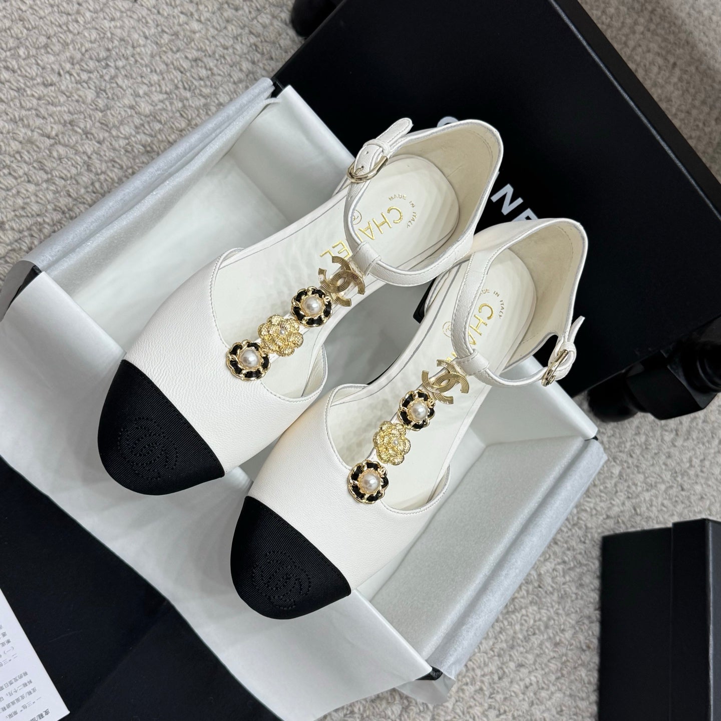 New luxury fashion Double C "logo" ladies high heels 3CM
