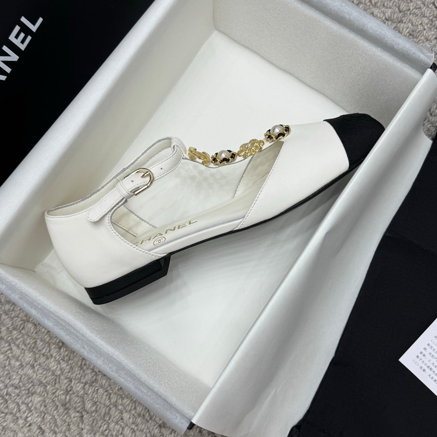 New luxury fashion Double C "logo" ladies high heels 3CM