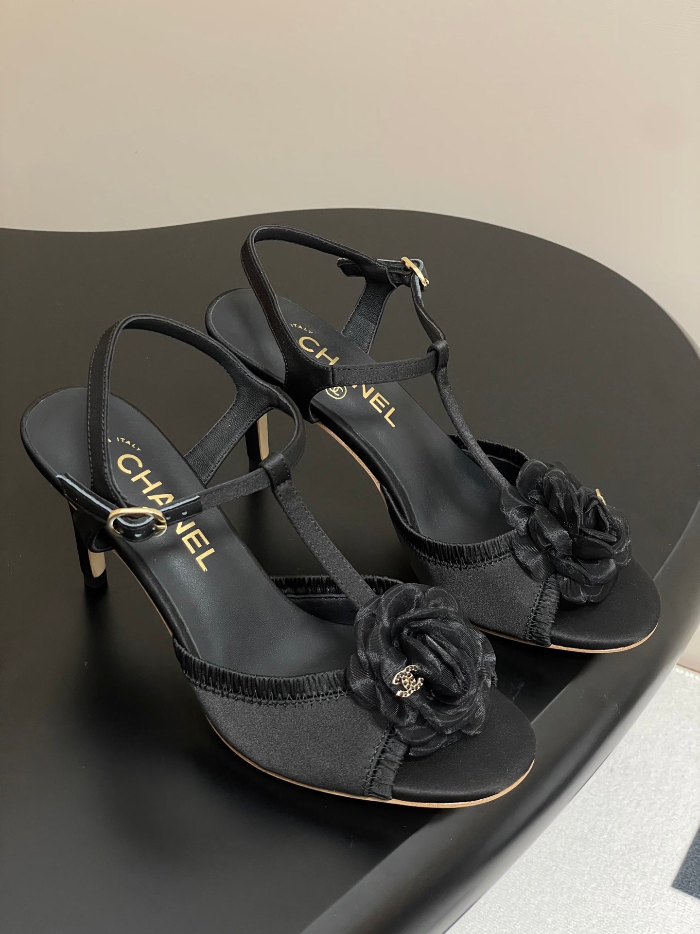 New luxury fashion Double C "logo"camellia flower ladies high heels 8CM