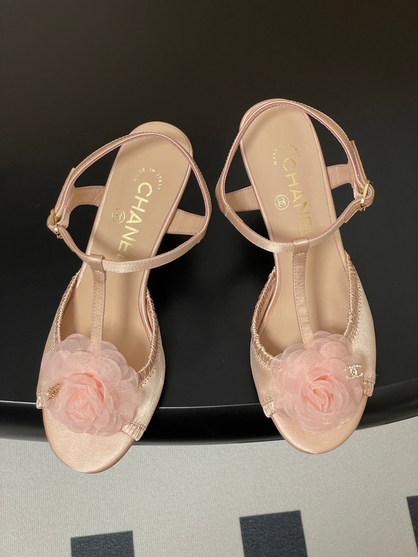 New luxury fashion Double C "logo"camellia flower ladies high heels 8CM