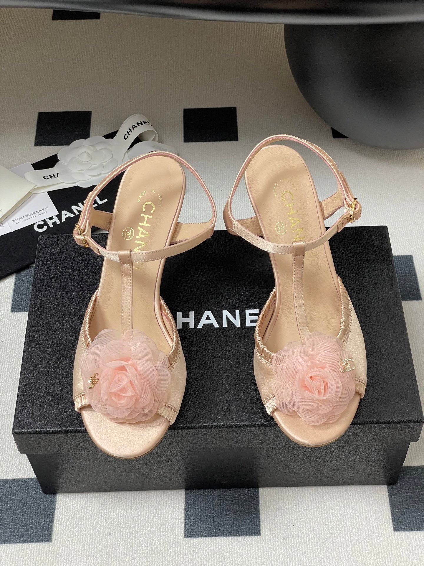 New luxury fashion Double C "logo"camellia flower ladies high heels 8CM