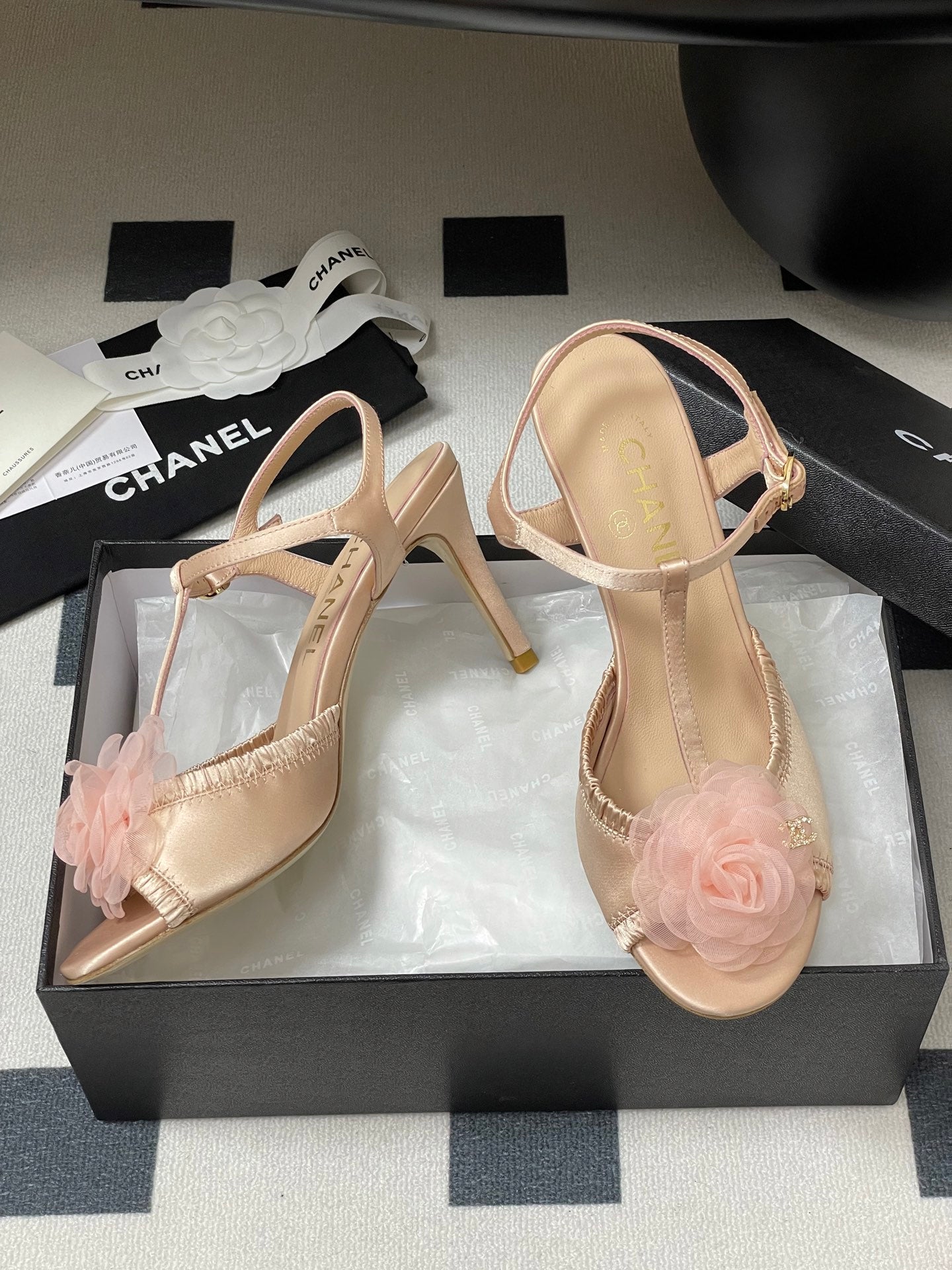 New luxury fashion Double C "logo"camellia flower ladies high heels 8CM