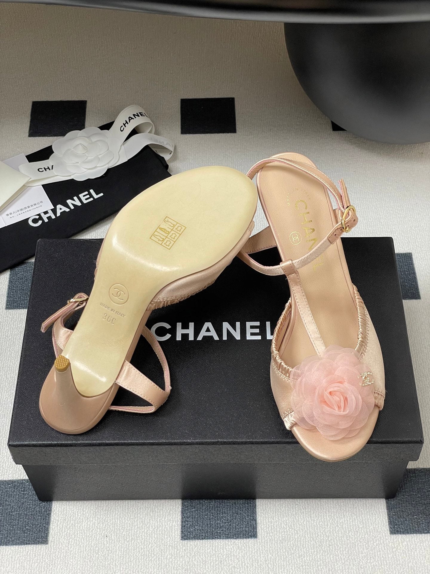 New luxury fashion Double C "logo"camellia flower ladies high heels 8CM