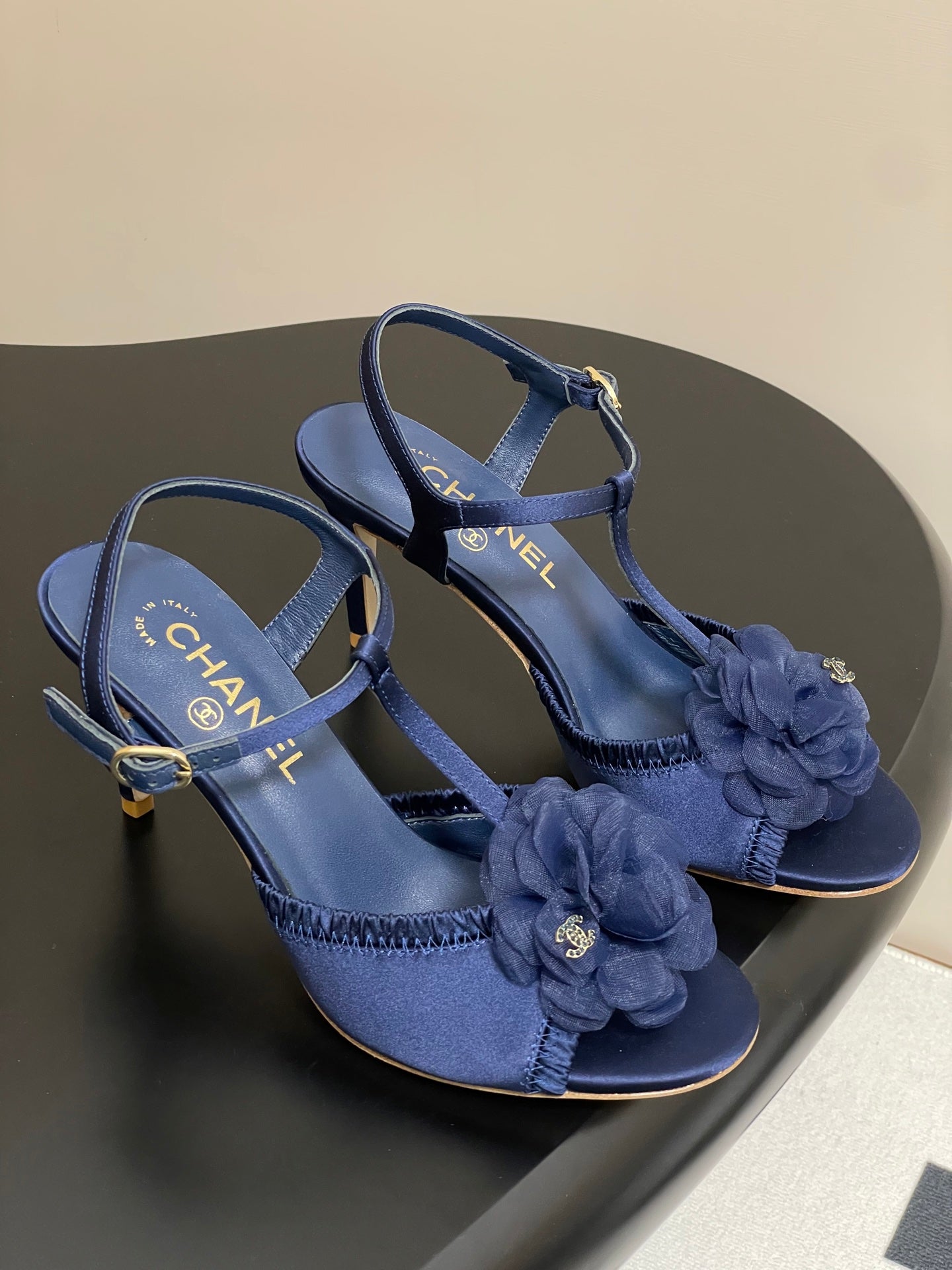 New luxury fashion Double C "logo"camellia flower ladies high heels 8CM
