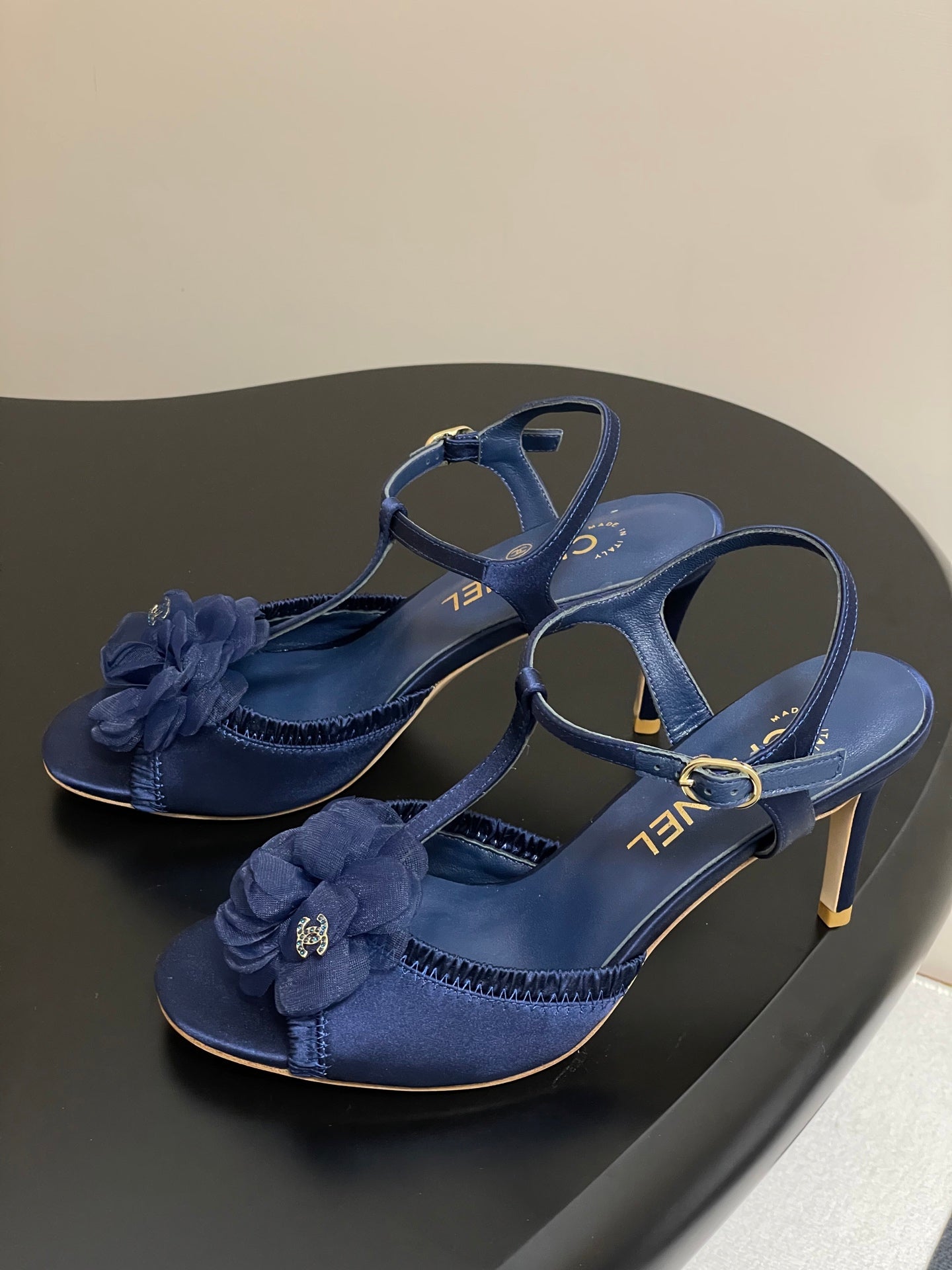 New luxury fashion Double C "logo"camellia flower ladies high heels 8CM