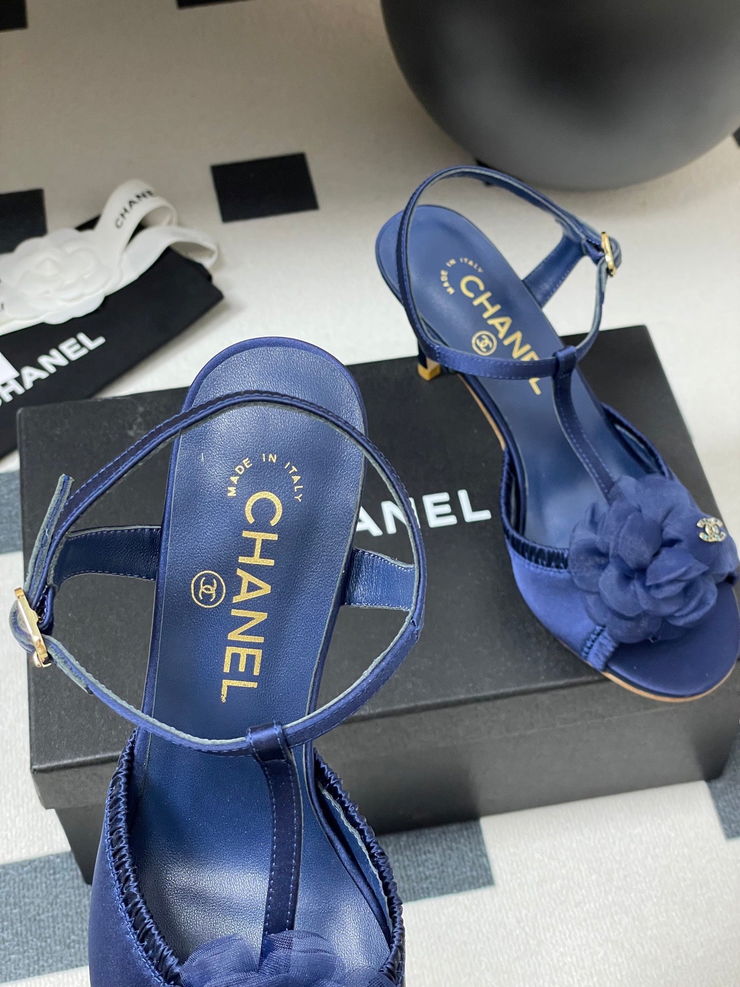 New luxury fashion Double C "logo"camellia flower ladies high heels 8CM