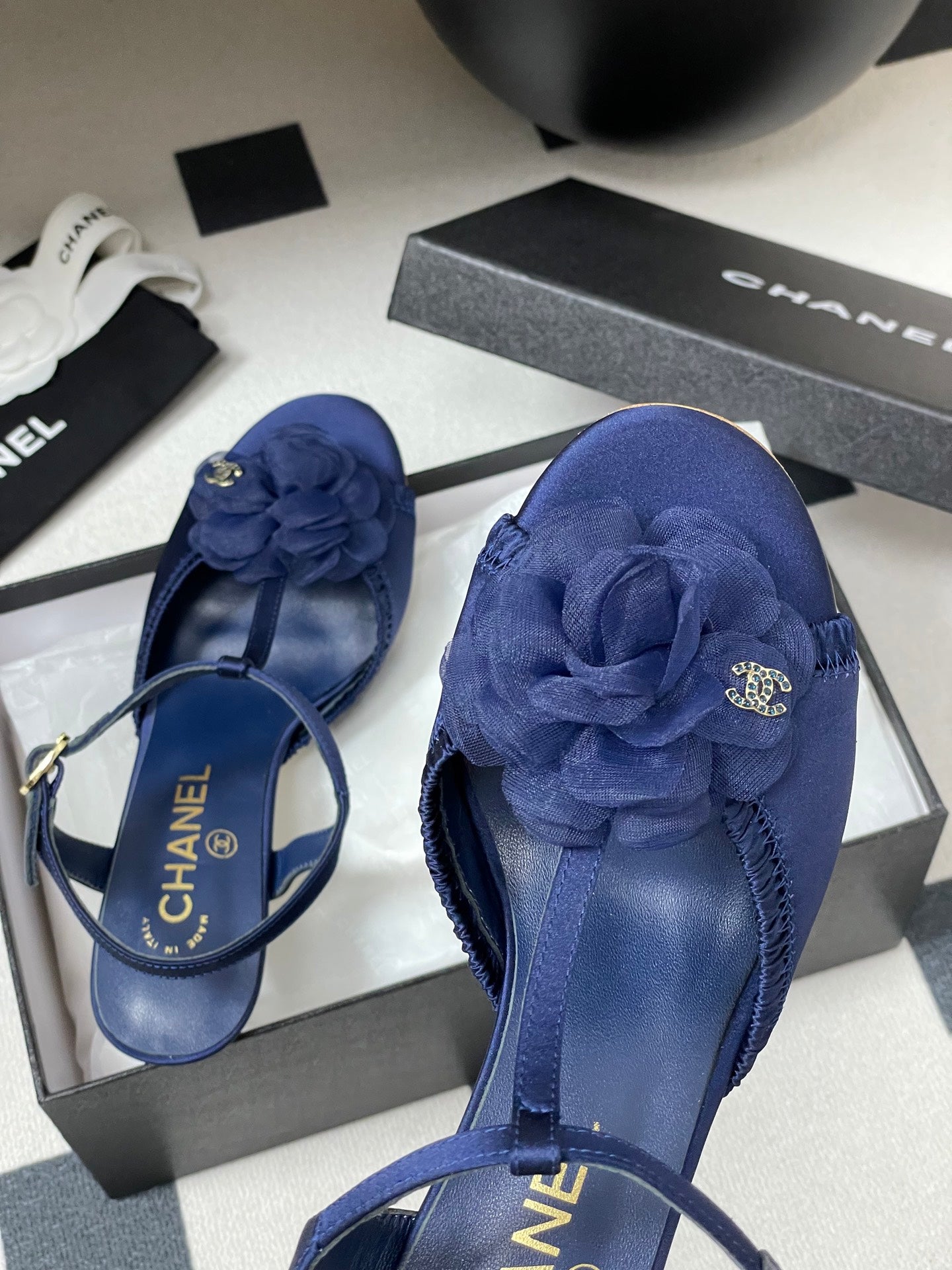 New luxury fashion Double C "logo"camellia flower ladies high heels 8CM