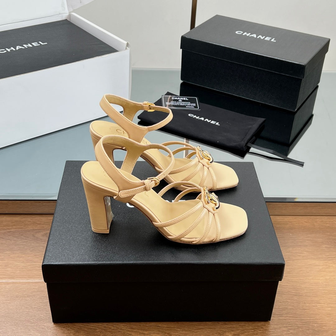 New luxury fashion Double C "logo" ladies high heels 8CM