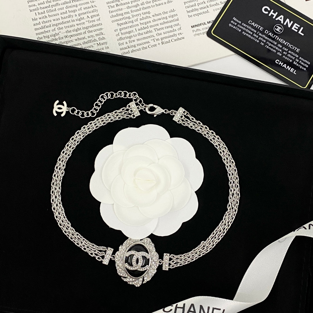 New Fashion Full Diamond Women's Necklace