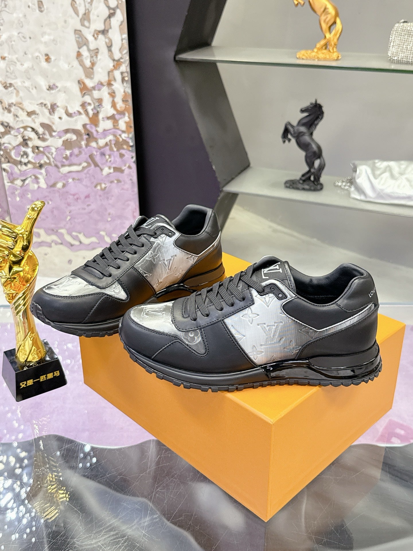New luxury fashion Monogram  TRAINER Sneakers