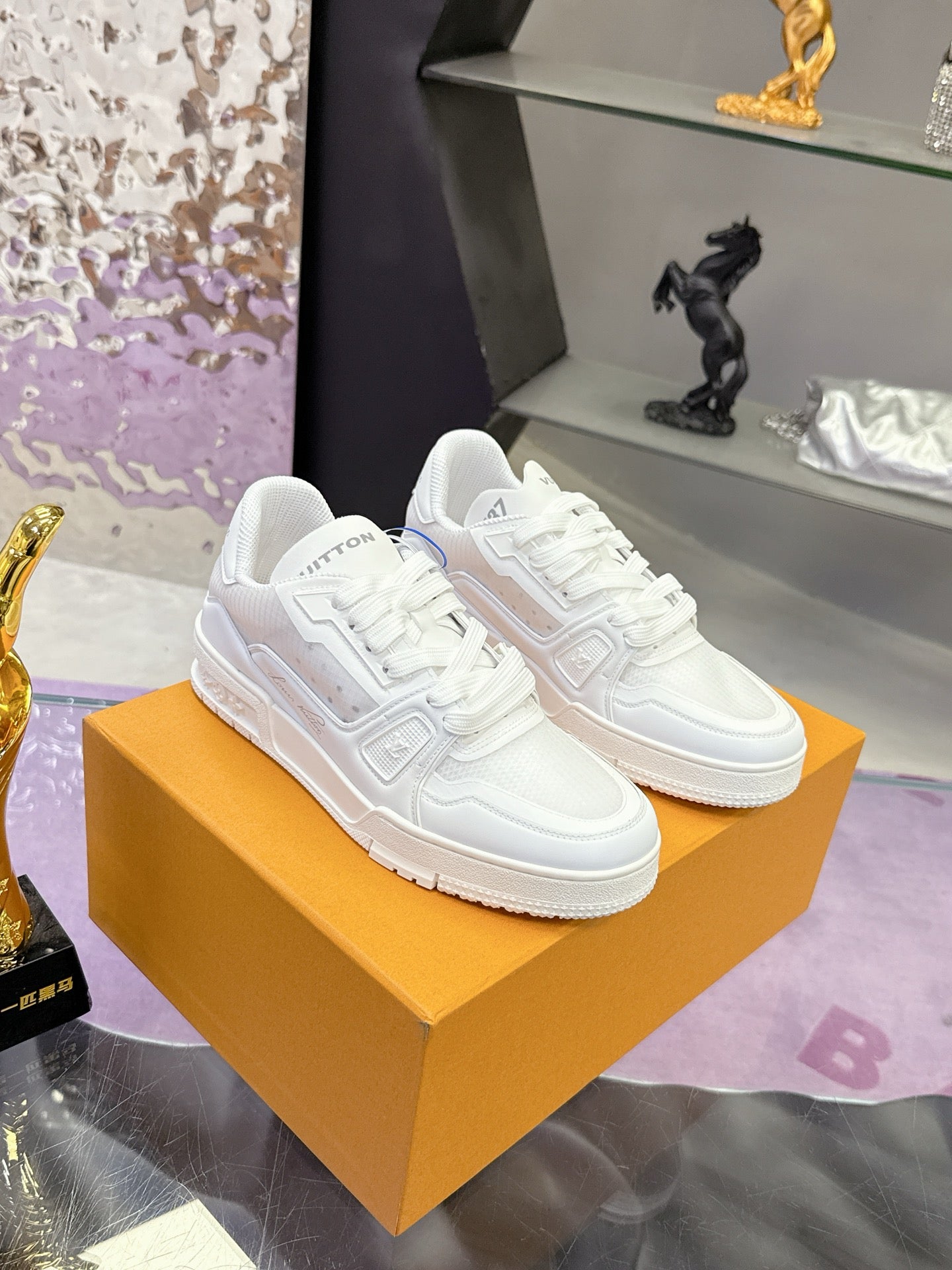 New luxury fashion reflect light  TRAINER Sneakers
