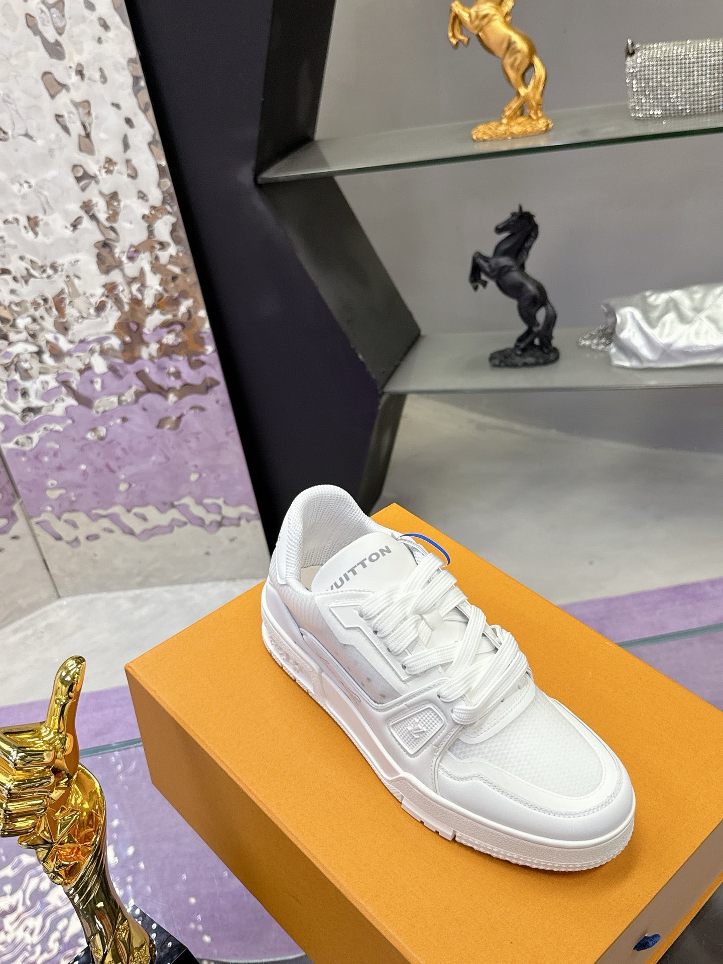 New luxury fashion reflect light  TRAINER Sneakers