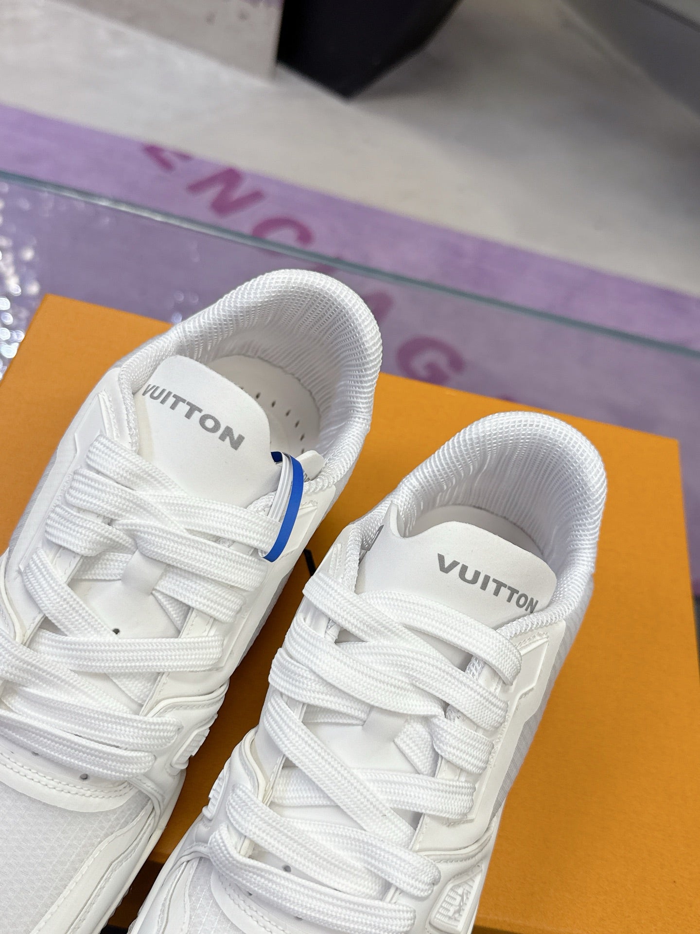 New luxury fashion reflect light  TRAINER Sneakers