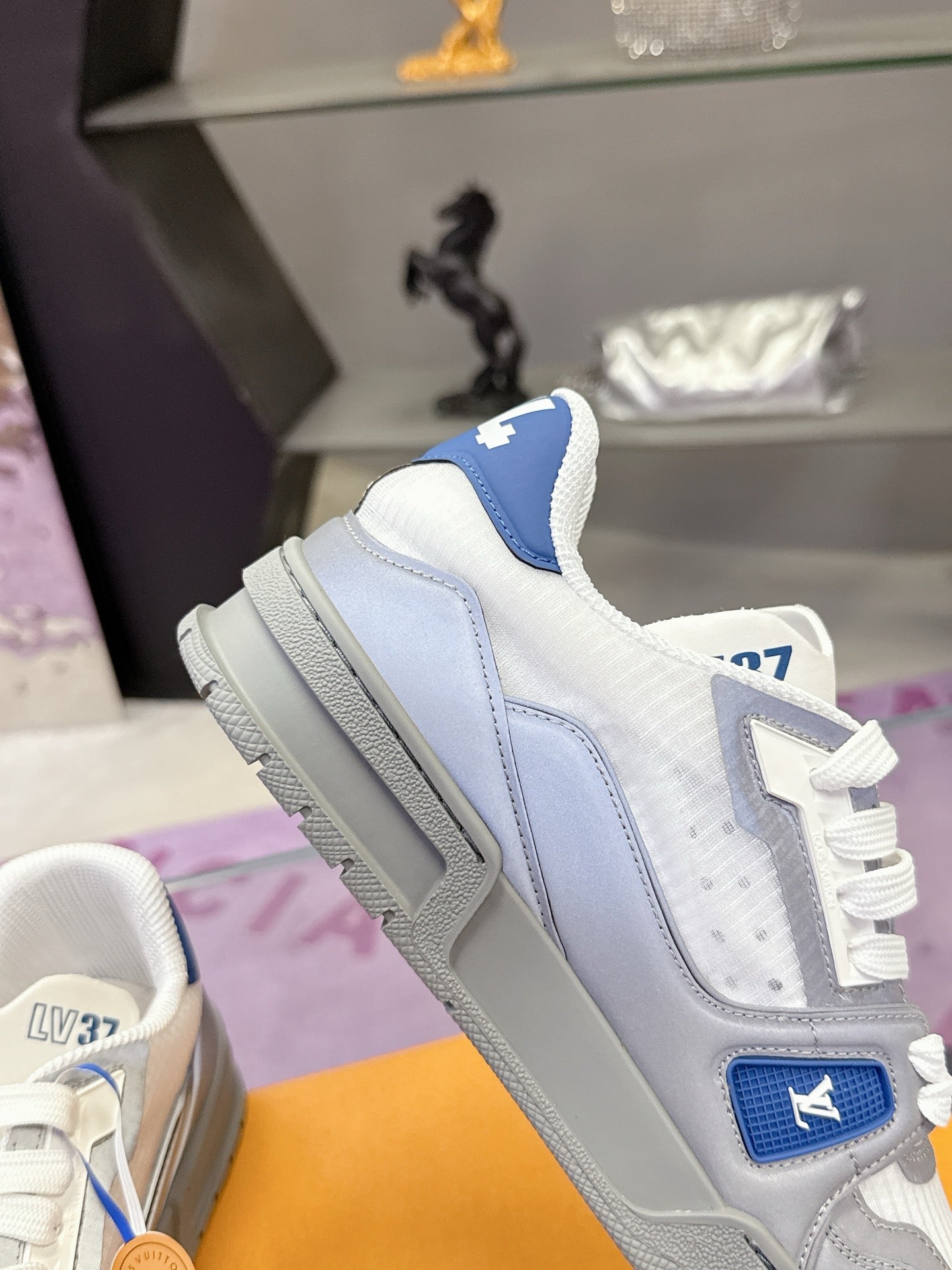 New luxury fashion reflect light  TRAINER Sneakers