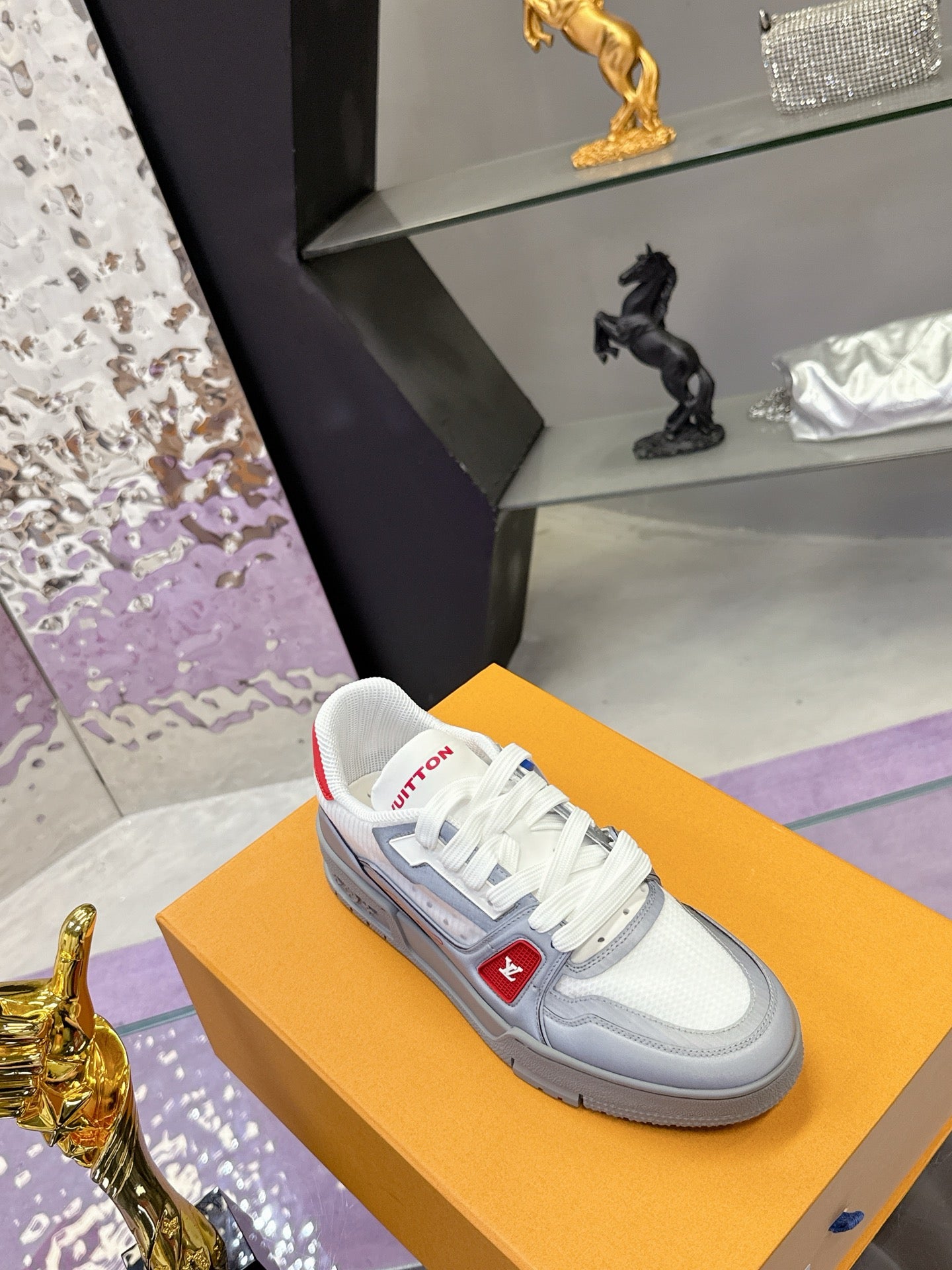 New luxury fashion reflect light  TRAINER Sneakers