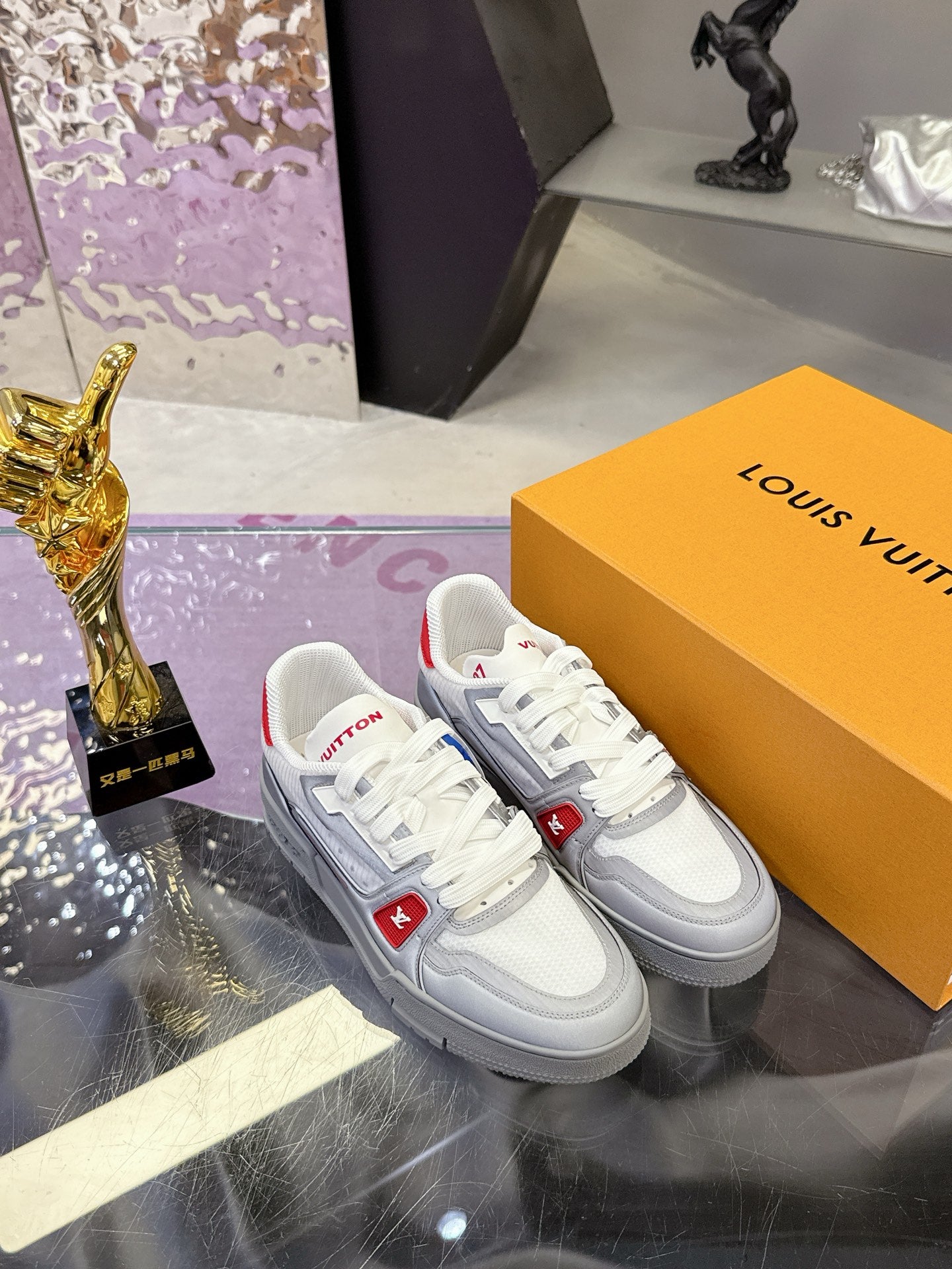 New luxury fashion reflect light  TRAINER Sneakers