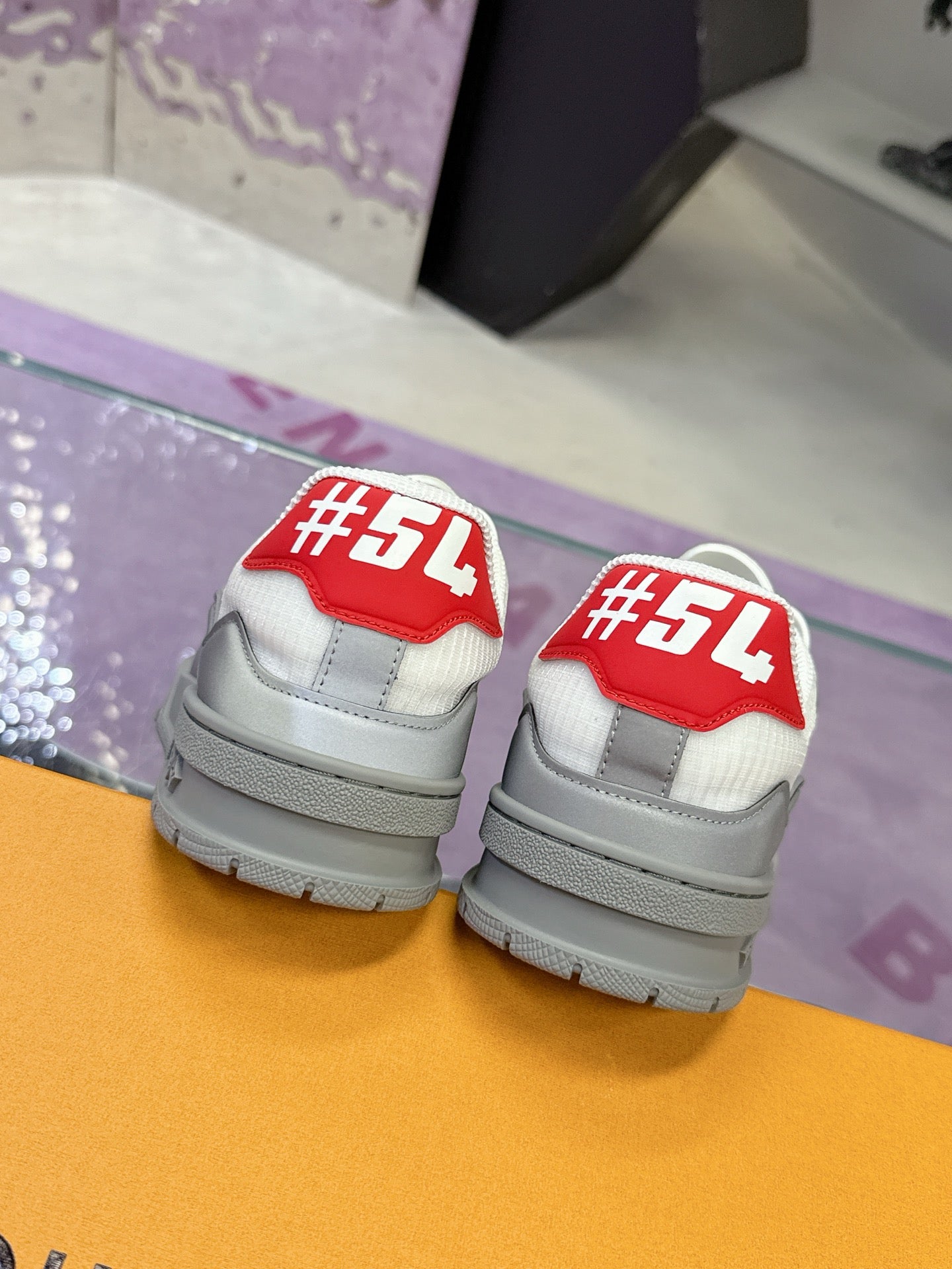 New luxury fashion reflect light  TRAINER Sneakers