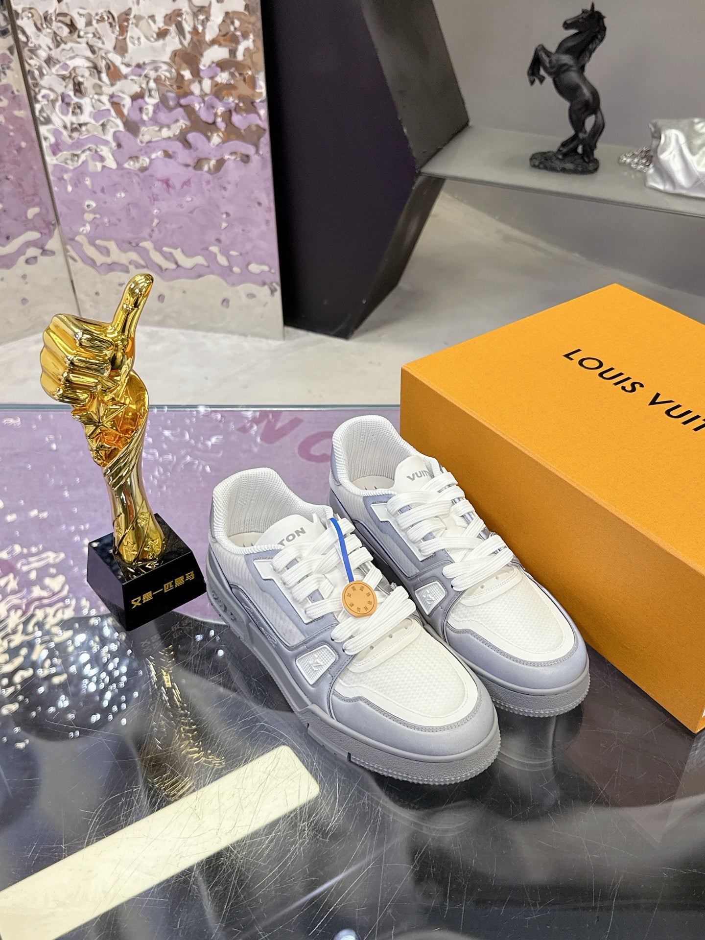 New luxury fashion reflect light  TRAINER Sneakers