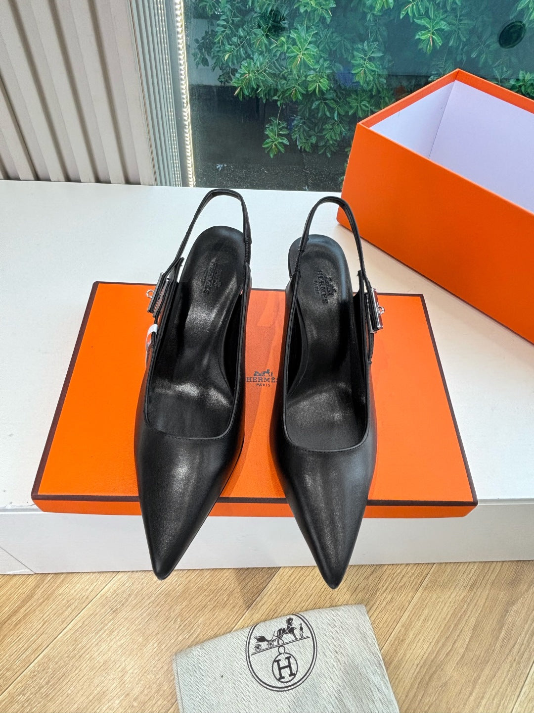 New luxury fashion Kelly  Buckle  Pointed Women's High Heels7CM