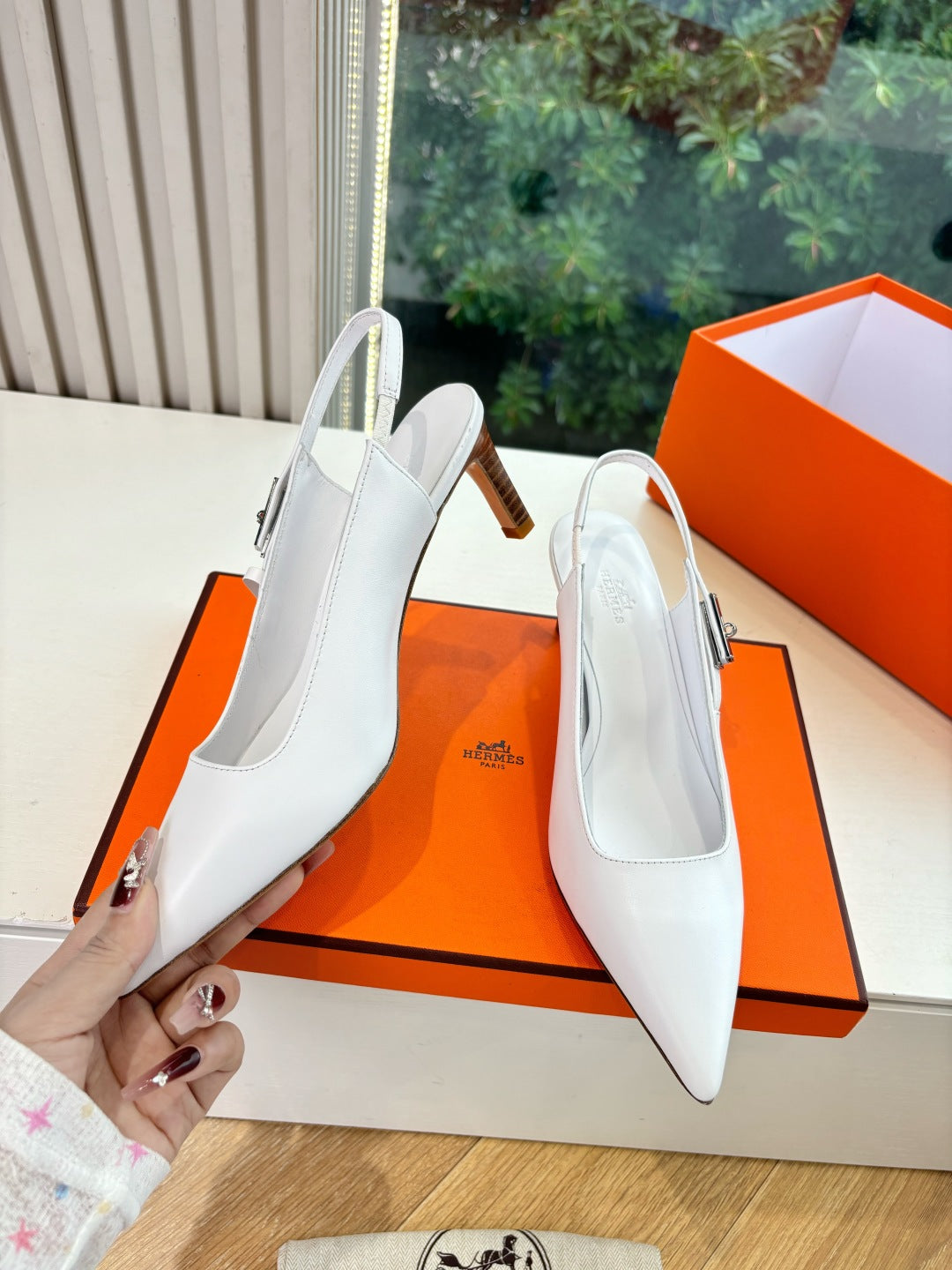 New luxury fashion Kelly  Buckle  Pointed Women's High Heels7CM
