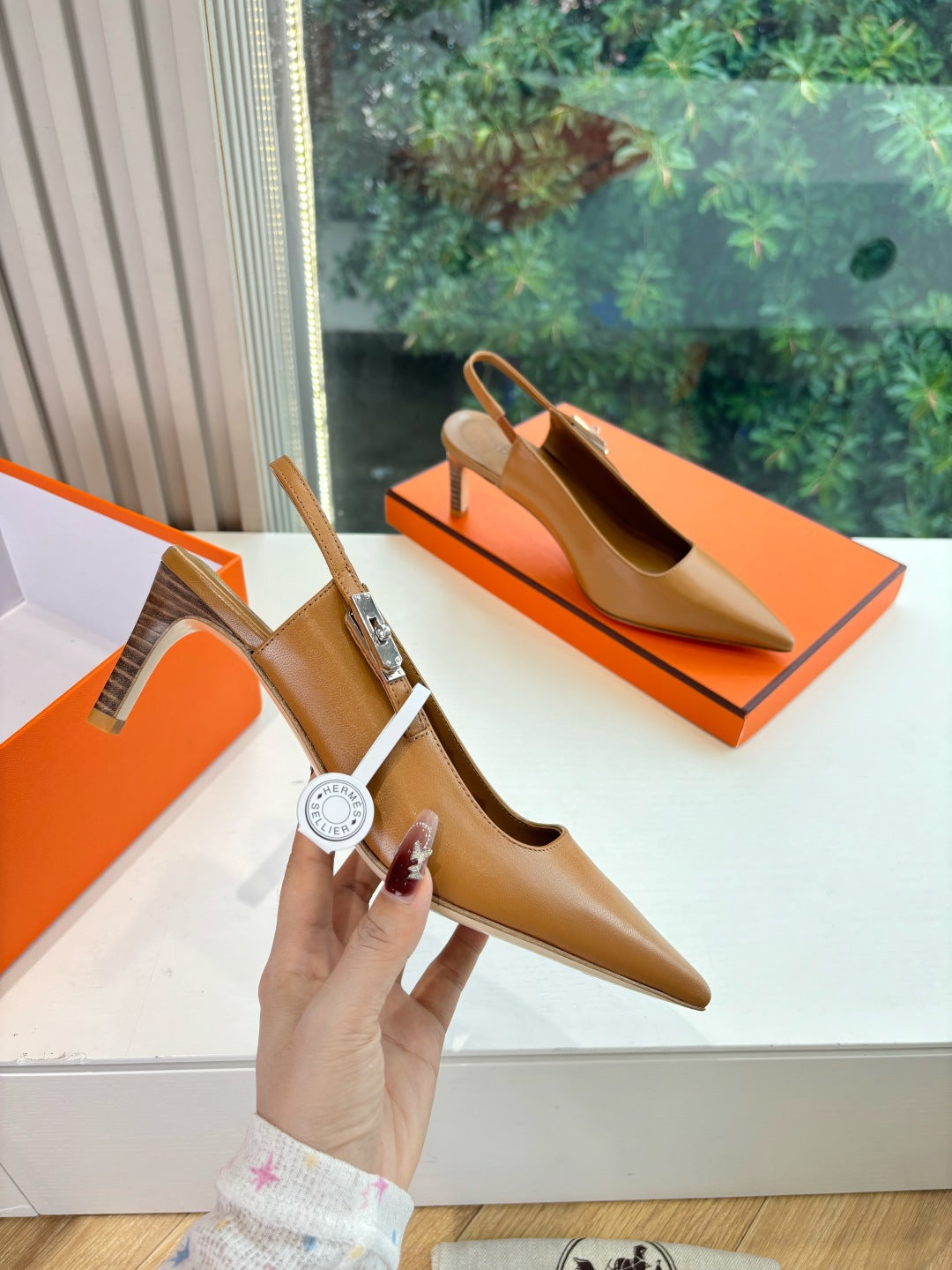 New luxury fashion Kelly  Buckle  Pointed Women's High Heels7CM