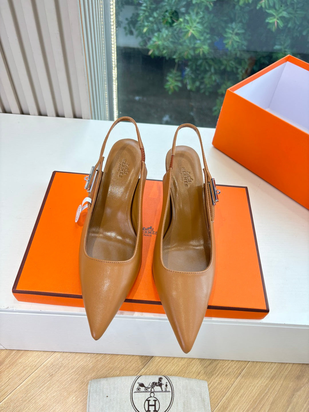 New luxury fashion Kelly  Buckle  Pointed Women's High Heels7CM