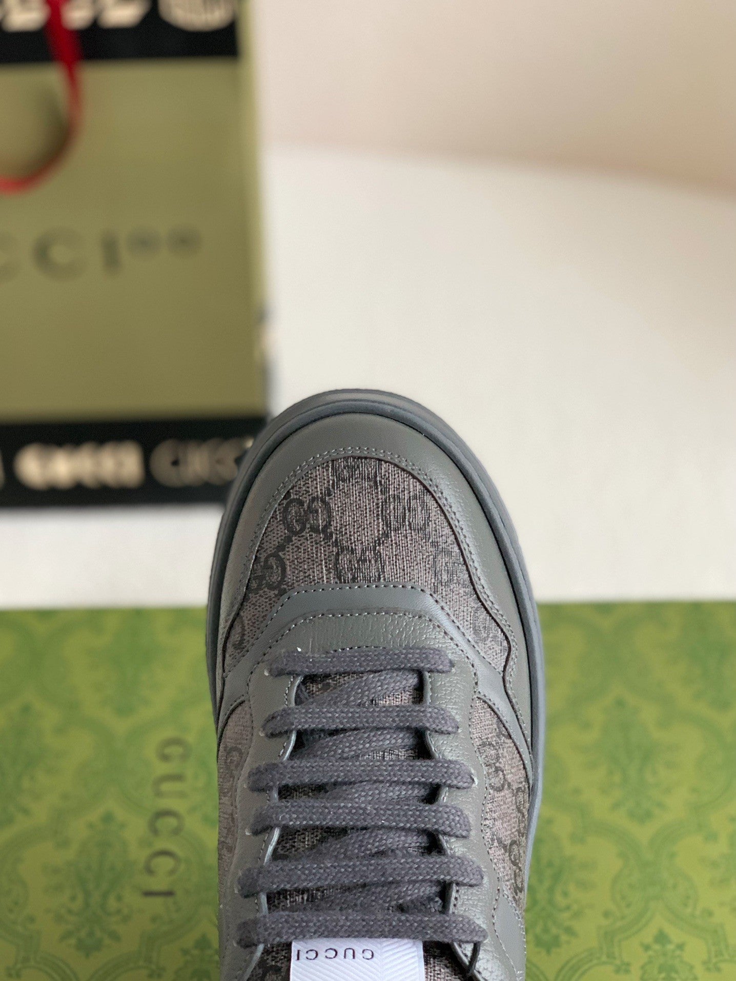 New  luxury fashion Sneakers Cowhide