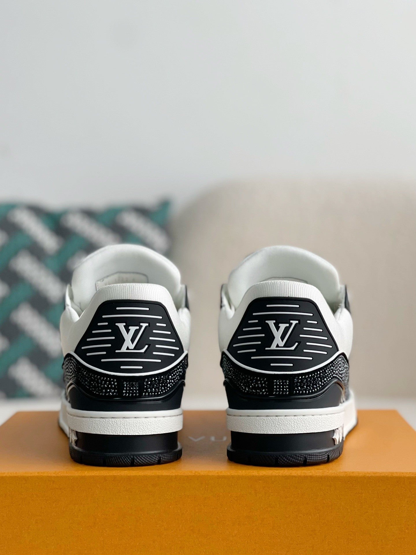 New luxury fashion TRAINER Sneakers