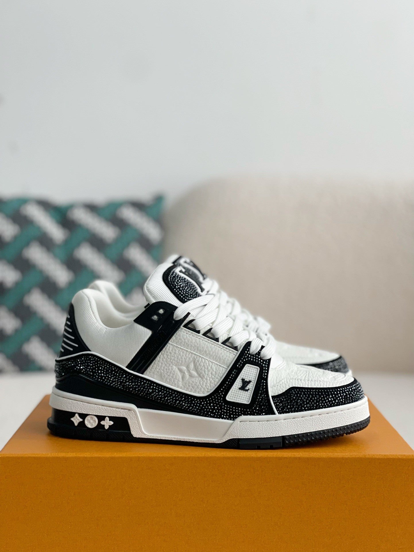New luxury fashion TRAINER Sneakers