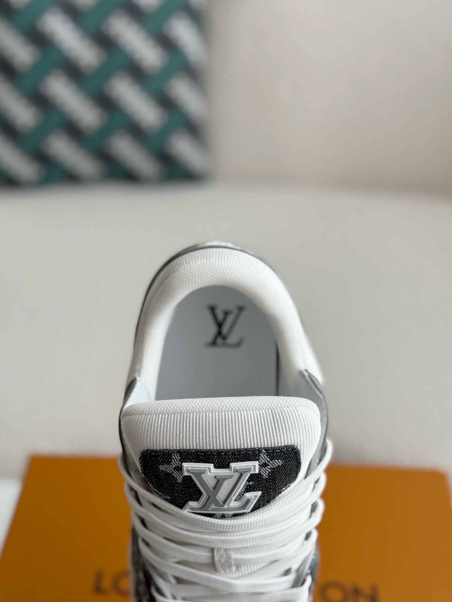 New luxury fashion TRAINER Sneakers