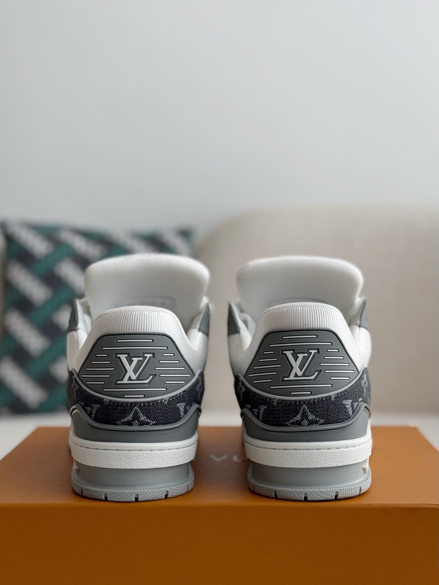 New luxury fashion TRAINER Sneakers