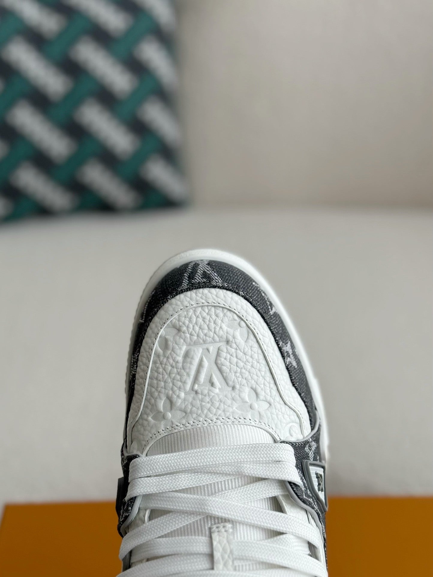 New luxury fashion TRAINER Sneakers