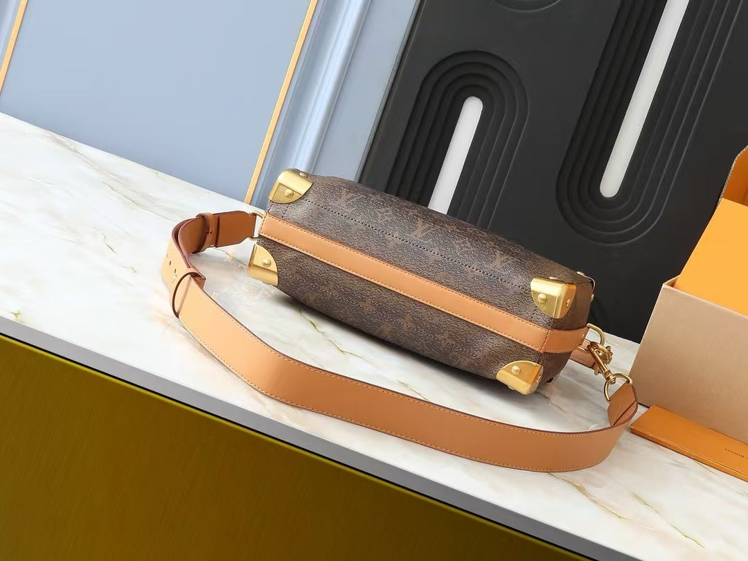 New LOUIS VUITTON South Trunk East West Men's Postman Bag - Fashion Boutique