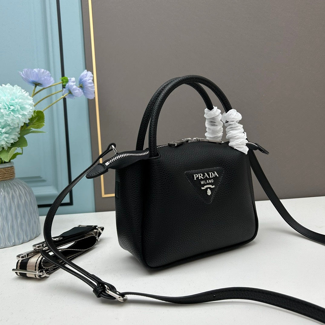 2024 New Large Capacity Premium Light Luxury Work Commuter Shoulder Bag - Fashion Boutique