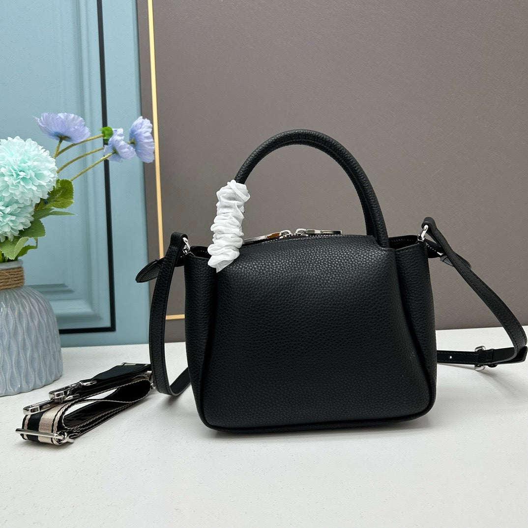 2024 New Large Capacity Premium Light Luxury Work Commuter Shoulder Bag - Fashion Boutique