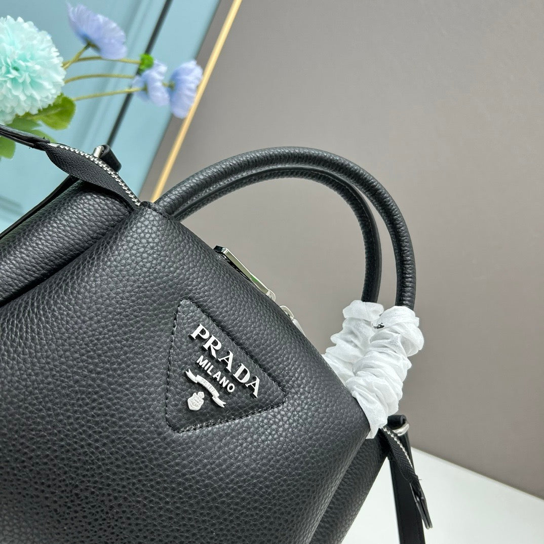 2024 New Large Capacity Premium Light Luxury Work Commuter Shoulder Bag - Fashion Boutique