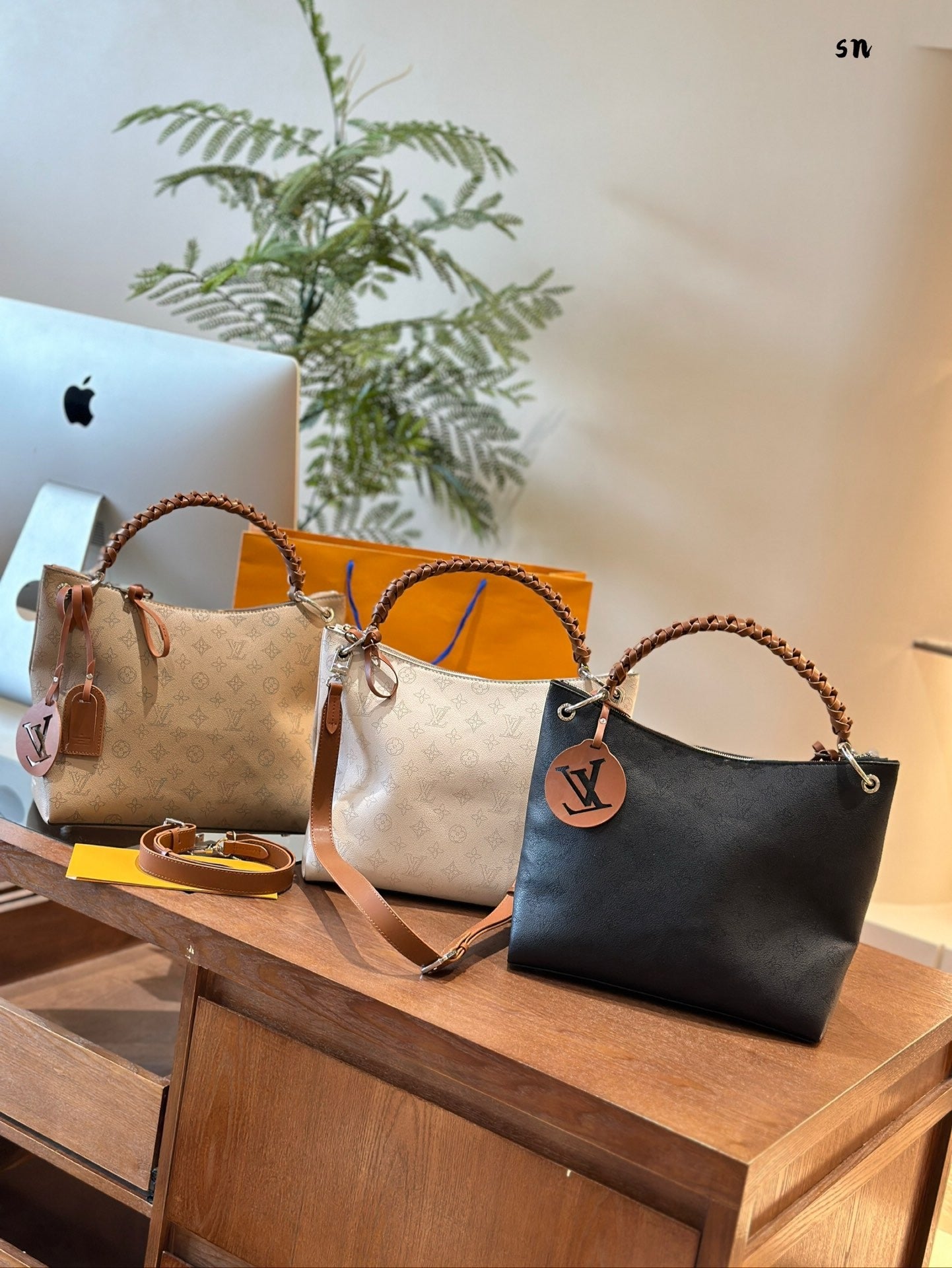 New BEAUBOURG HOBO Women's One Shoulder Handbag - Fashion Boutique
