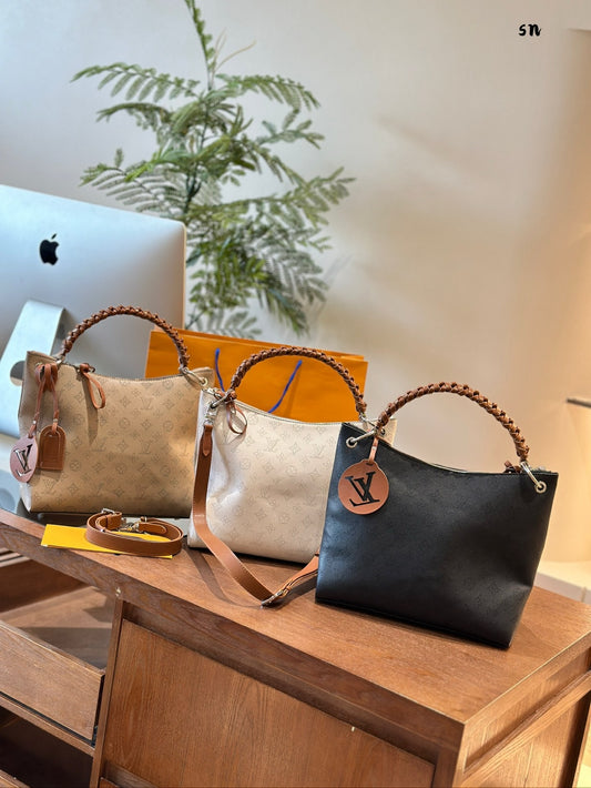New BEAUBOURG HOBO Women's One Shoulder Handbag - Fashion Boutique