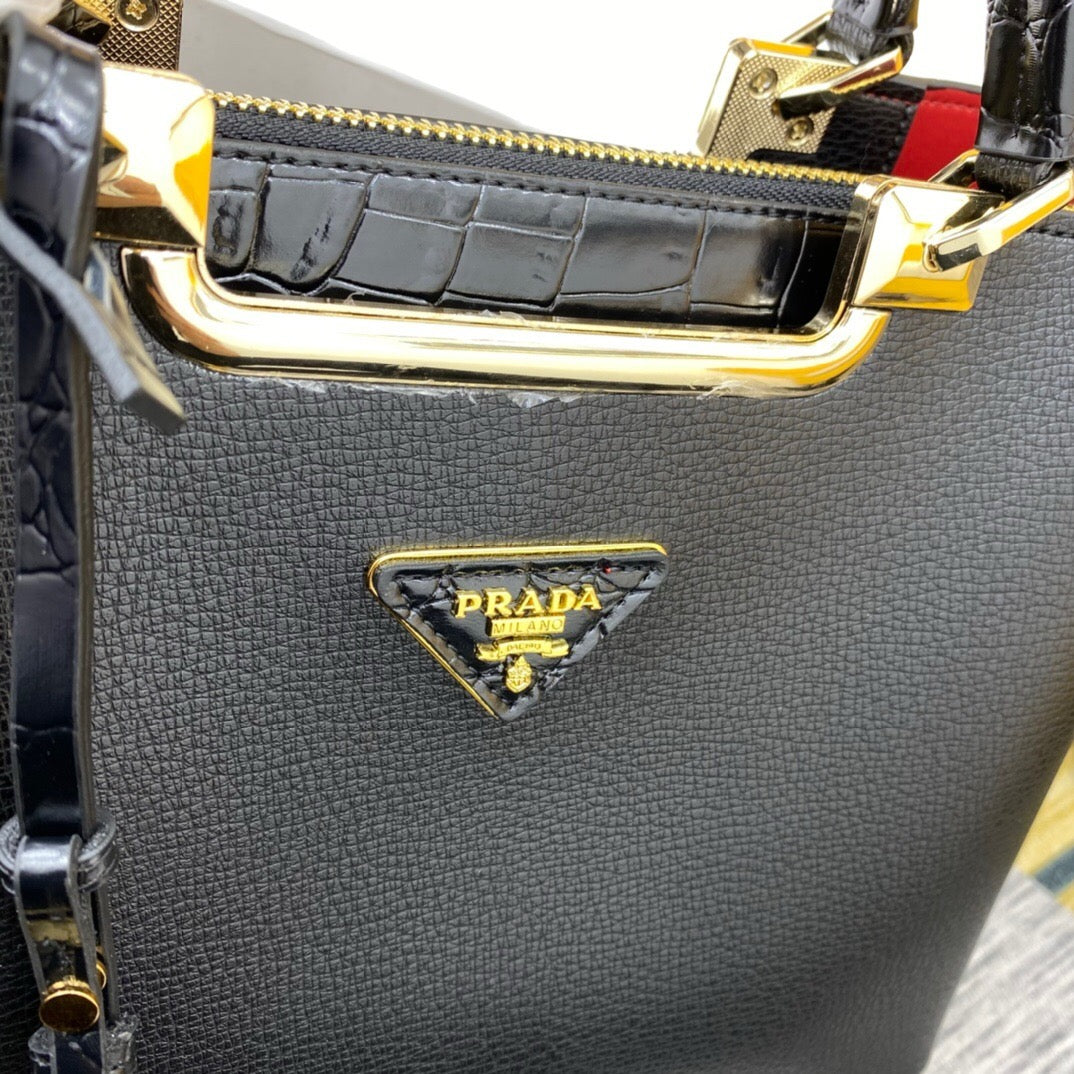 New trendy European and American style commuter bag with high-end feel, large capacity women's bag, shoulder bag - Fashion Boutique